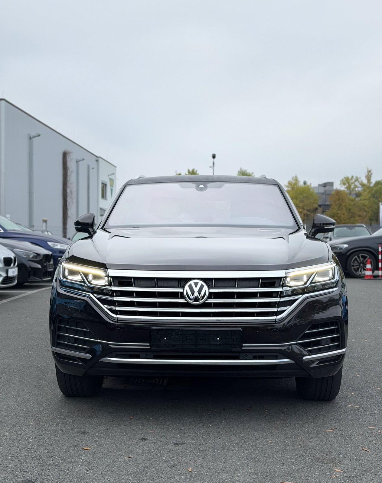 Volkswagen Touareg Elegance 4Motion / LED/ STANDHZ/AHK